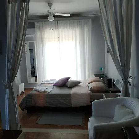 Sea Front Apartament *